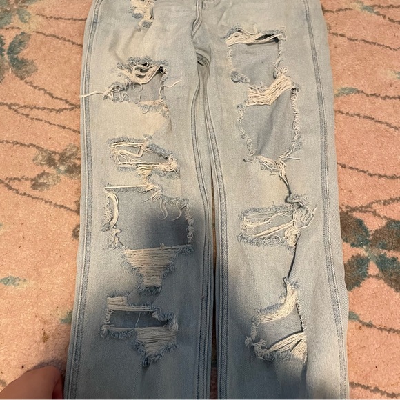 Hollister Light wash distressed blue jeans - Picture 3 of 9